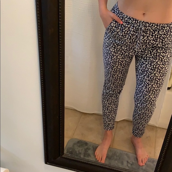 Navy Floral Joggers - Picture 2 of 4